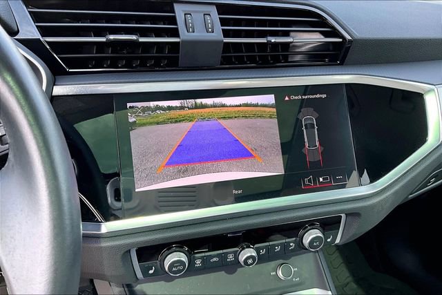 Used 2023 Audi Q3 2.0T Premium image 14