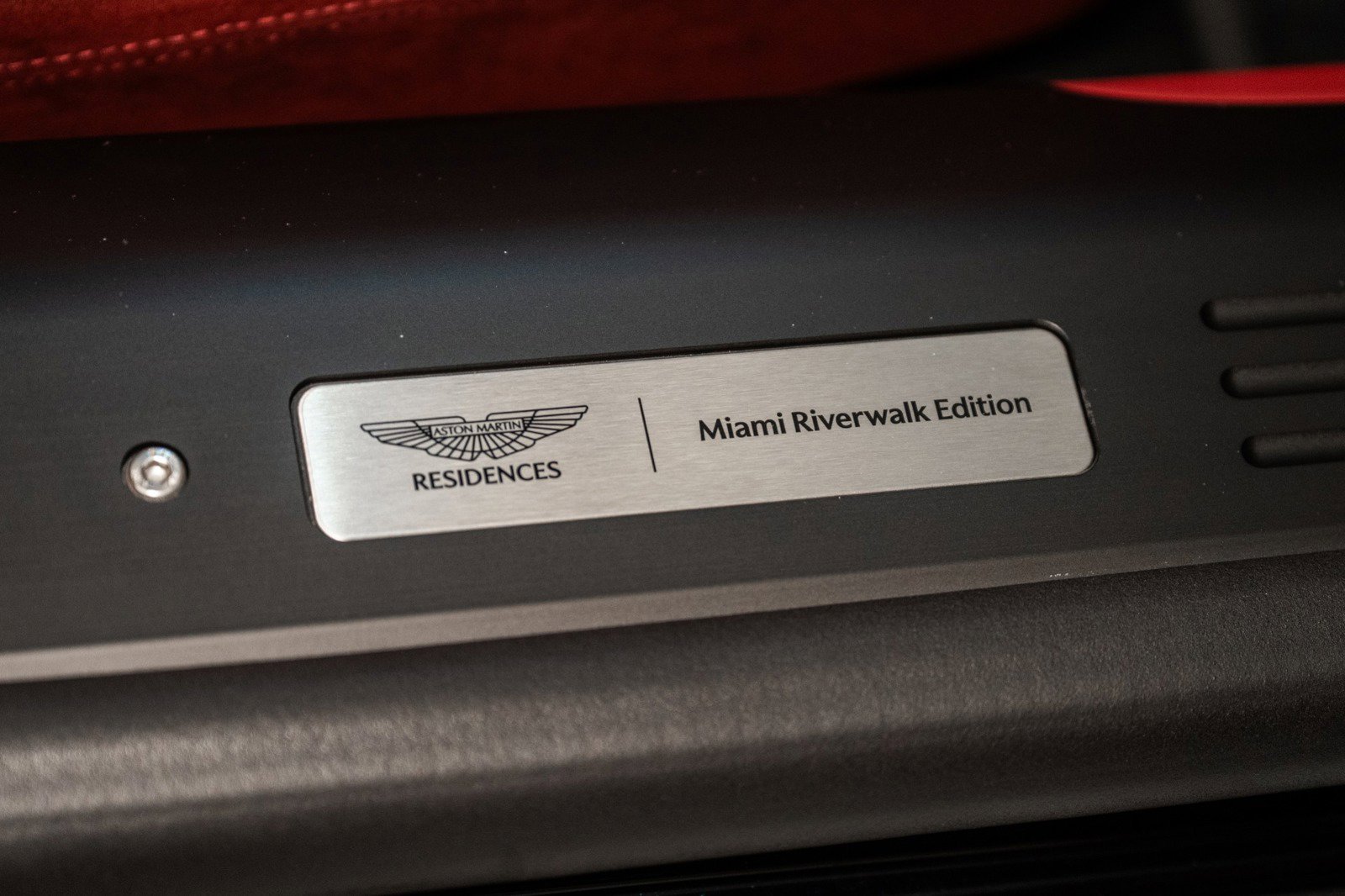 Used 2023 Aston Martin DB11 V8 image 39