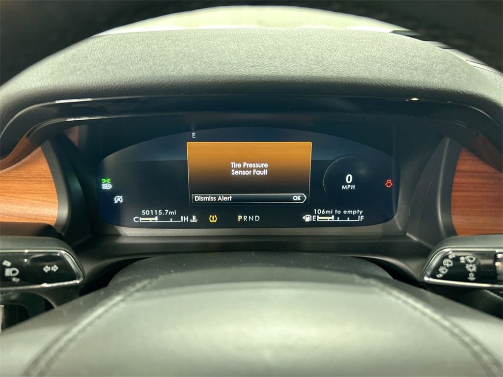 Used 2020 Lincoln Aviator Reserve w/ Equipment Group 202A image 13