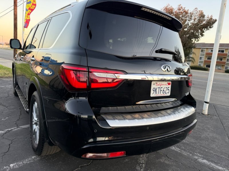 Used 2020 INFINITI QX80 Luxe w/ Cargo Package image 7