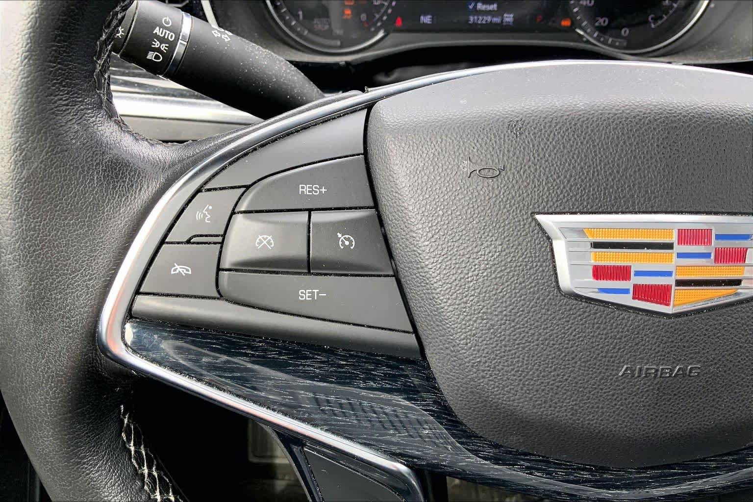 Used 2022 Cadillac XT5 Premium Luxury AWD/4WD image 24