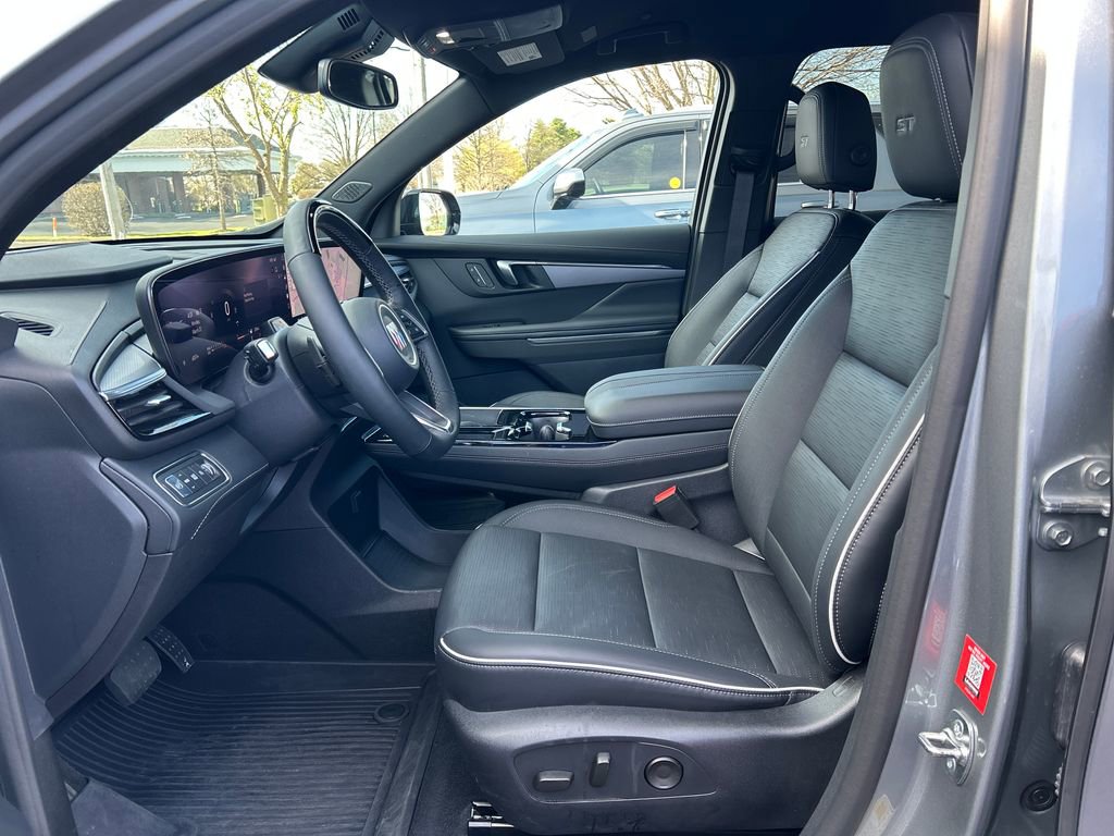 New 2026 Buick Enclave Sport Touring w/ Super Cruise Package image 13