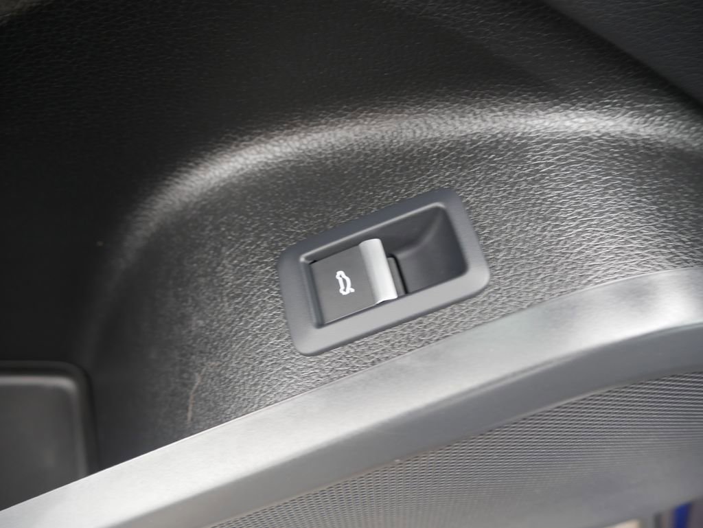 Certified 2023 Audi Q5 2.0T Premium w/ Convenience Package image 19