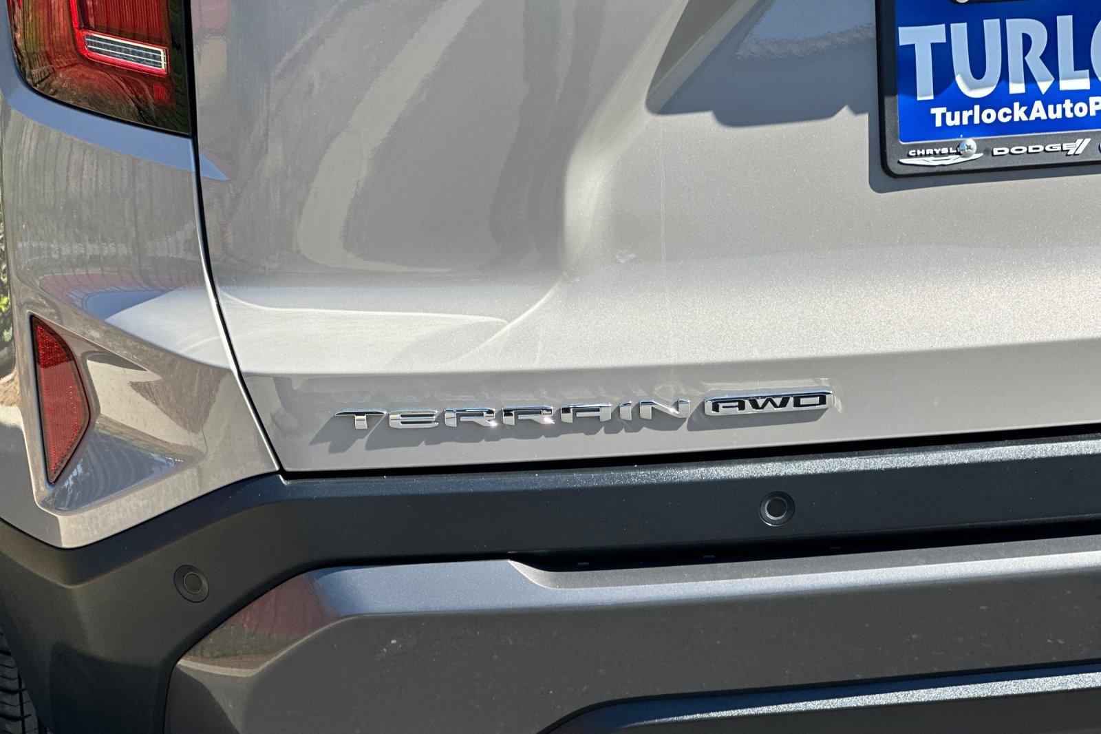 Used 2025 GMC Terrain Elevation image 28