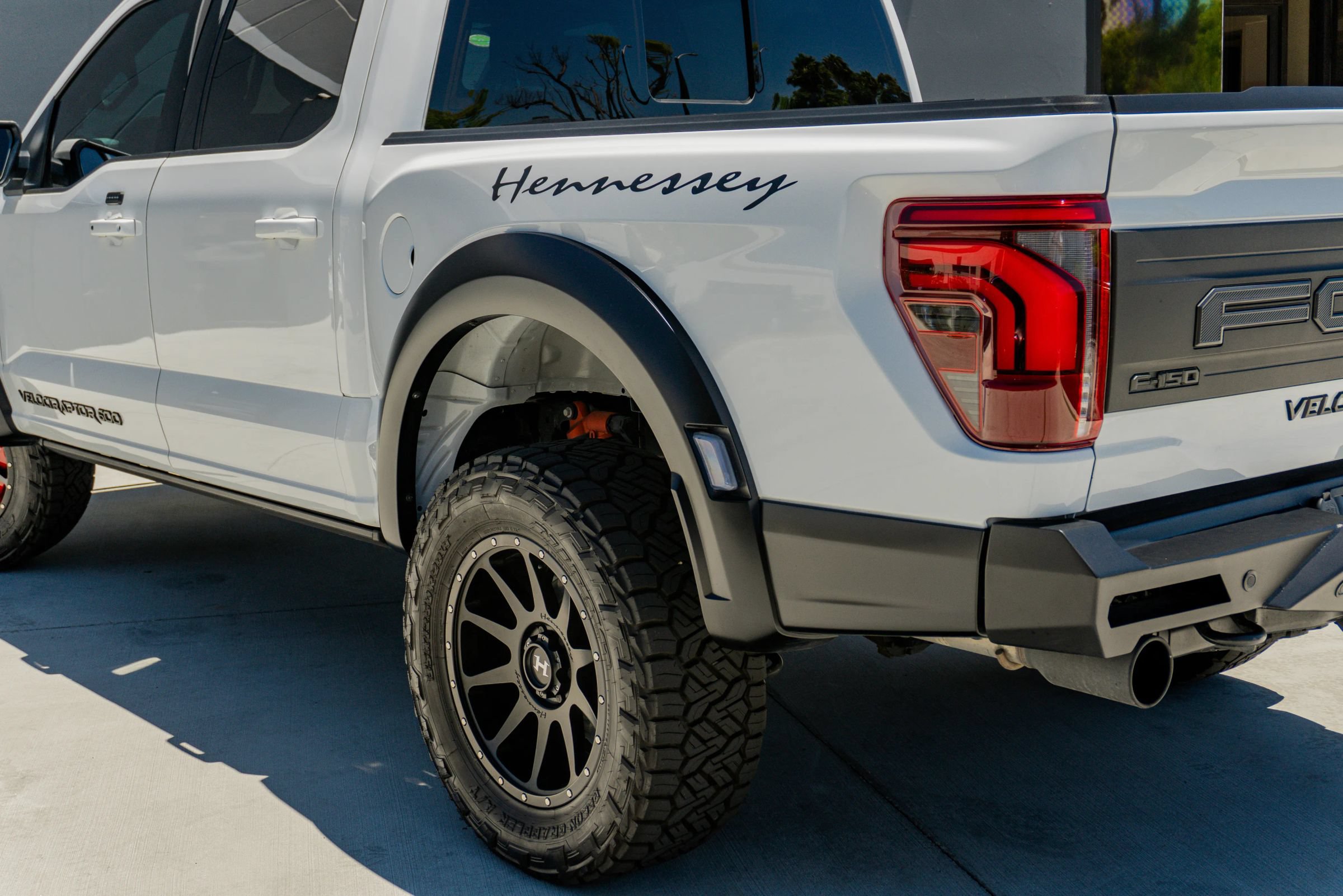Used 2025 Ford F150 Raptor AWD/4WD image 55
