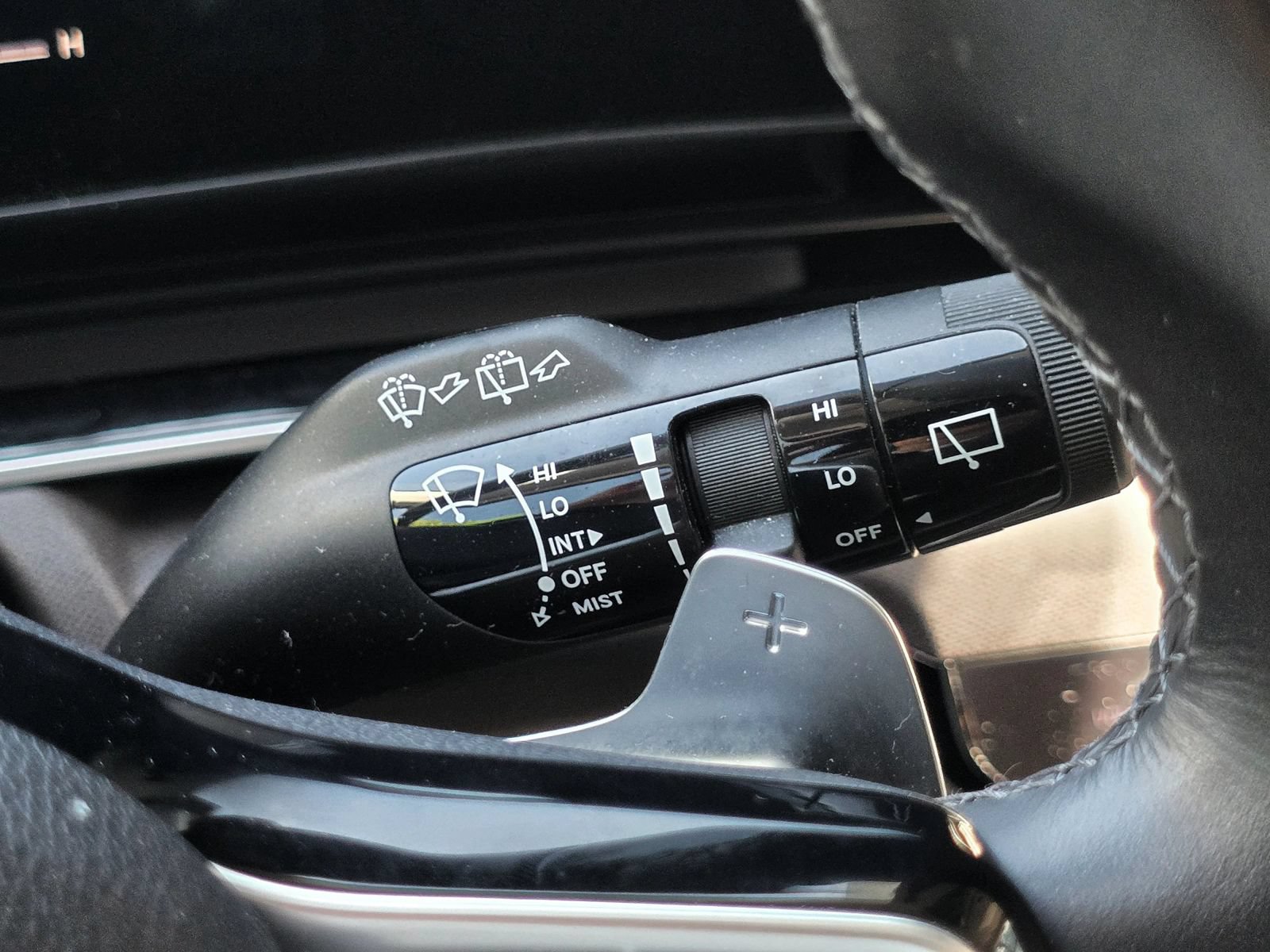 Used 2026 Kia Carnival EX FWD image 61