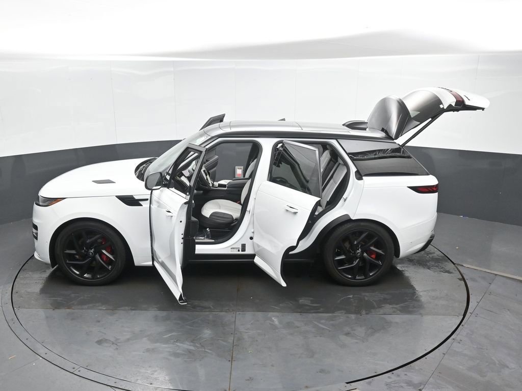 Used 2024 Land Rover Range Rover Sport Dynamic SE image 52