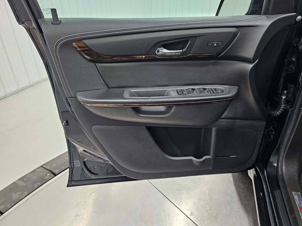 Used 2014 GMC Acadia Denali AWD/4WD image 34