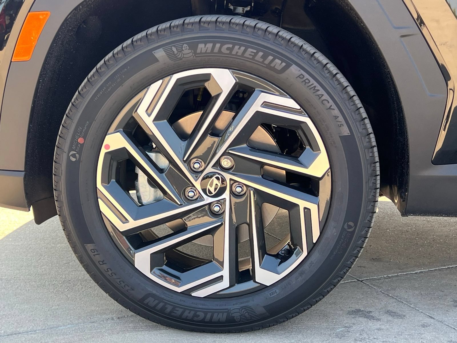 New 2026 Hyundai Tucson Limited AWD/4WD image 8