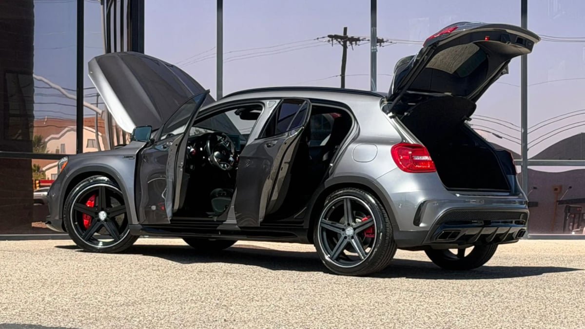 Used 2016 Mercedes-Benz GLA 45 AMG 4MATIC image 32