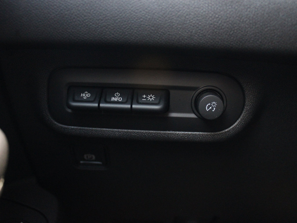 Certified 2022 GMC Terrain Denali w/ LPO, 'HIT The Road' Package image 33