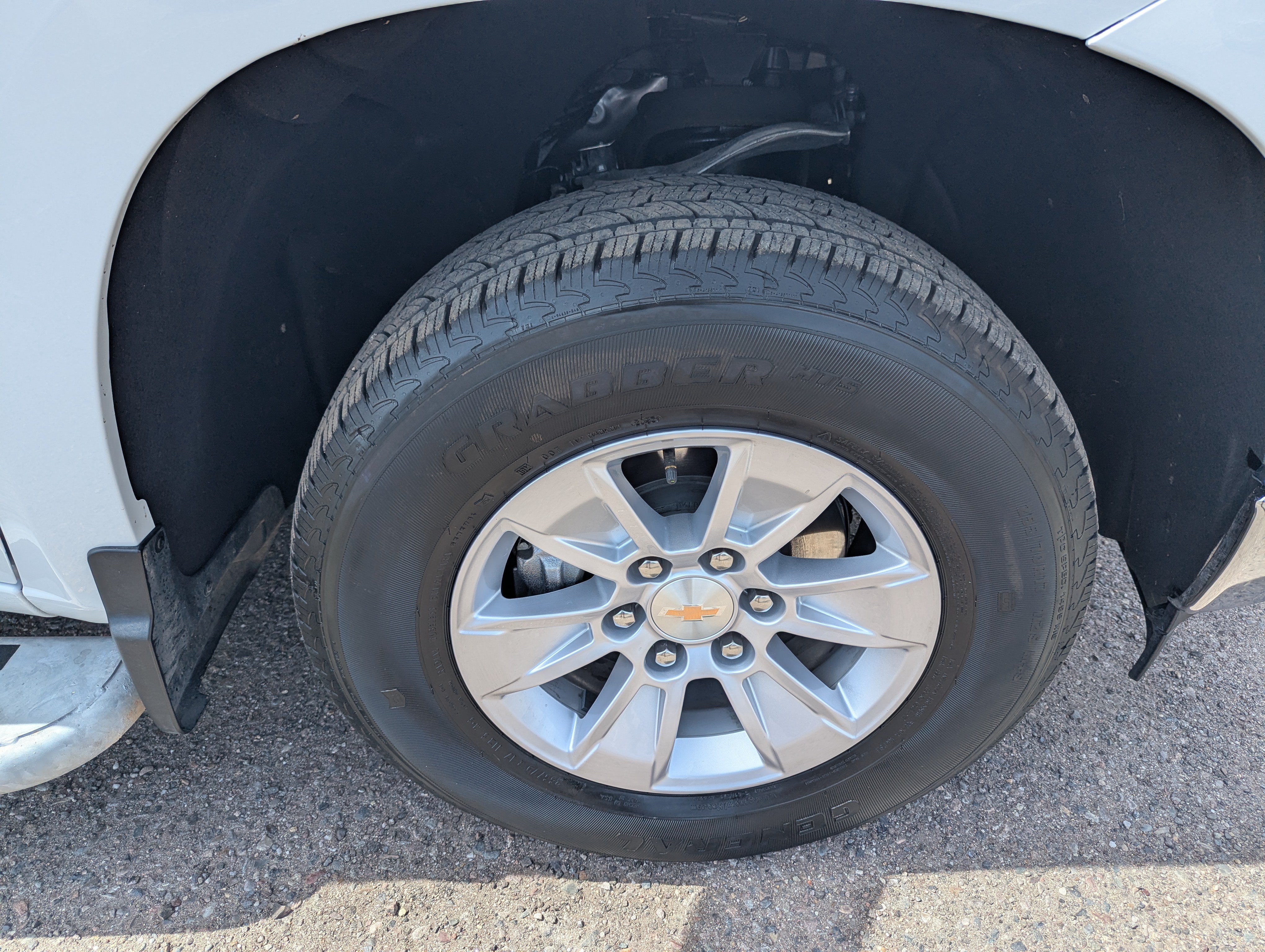 Used 2025 Chevrolet Silverado 1500 W/T RWD image 9