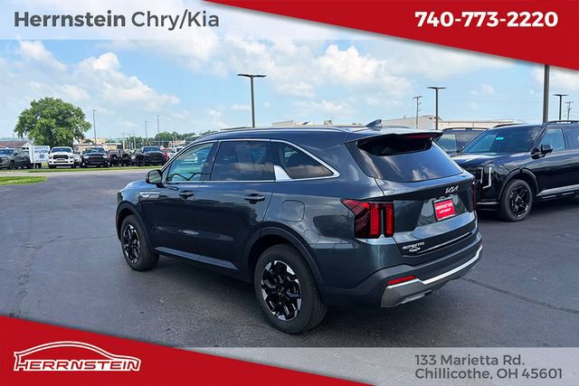 Used 2025 Kia Sorento S AWD/4WD image 5