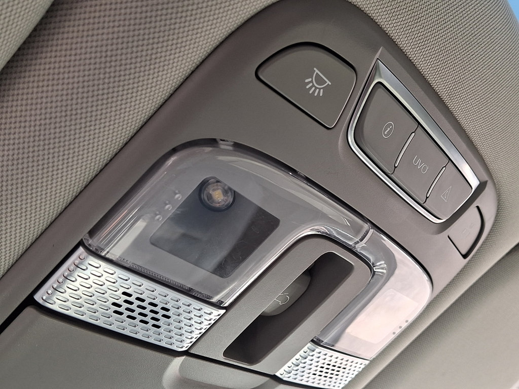 Used 2020 Kia Telluride S AWD/4WD image 32
