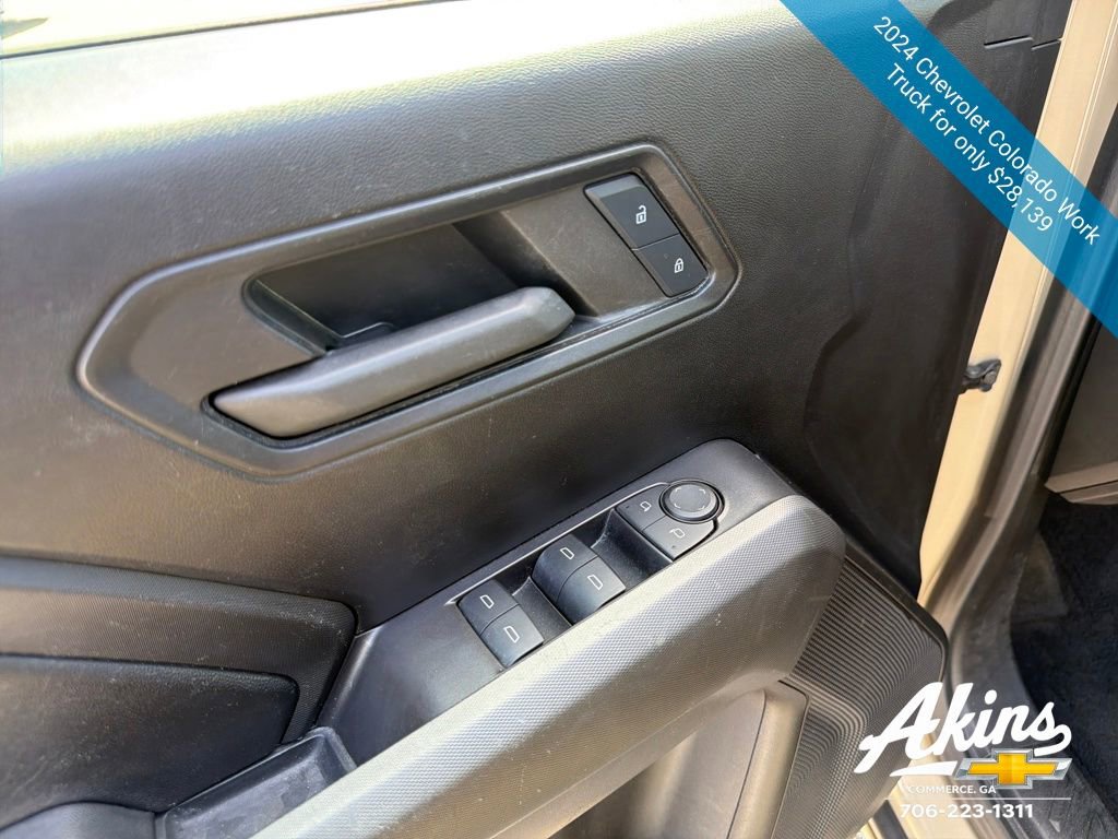 Certified 2024 Chevrolet Colorado W/T image 15