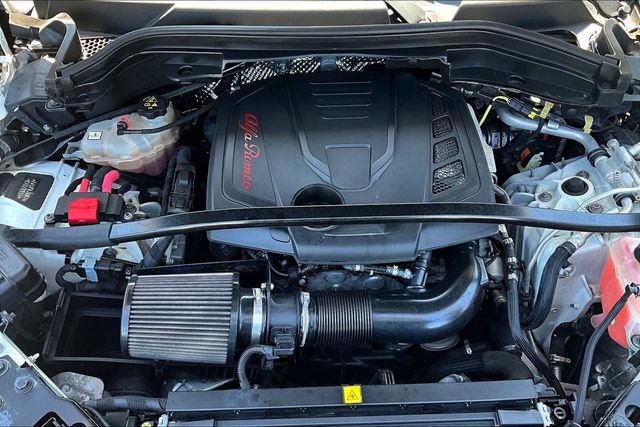 Used 2019 Alfa Romeo Stelvio w/ Nero Edizione image 31