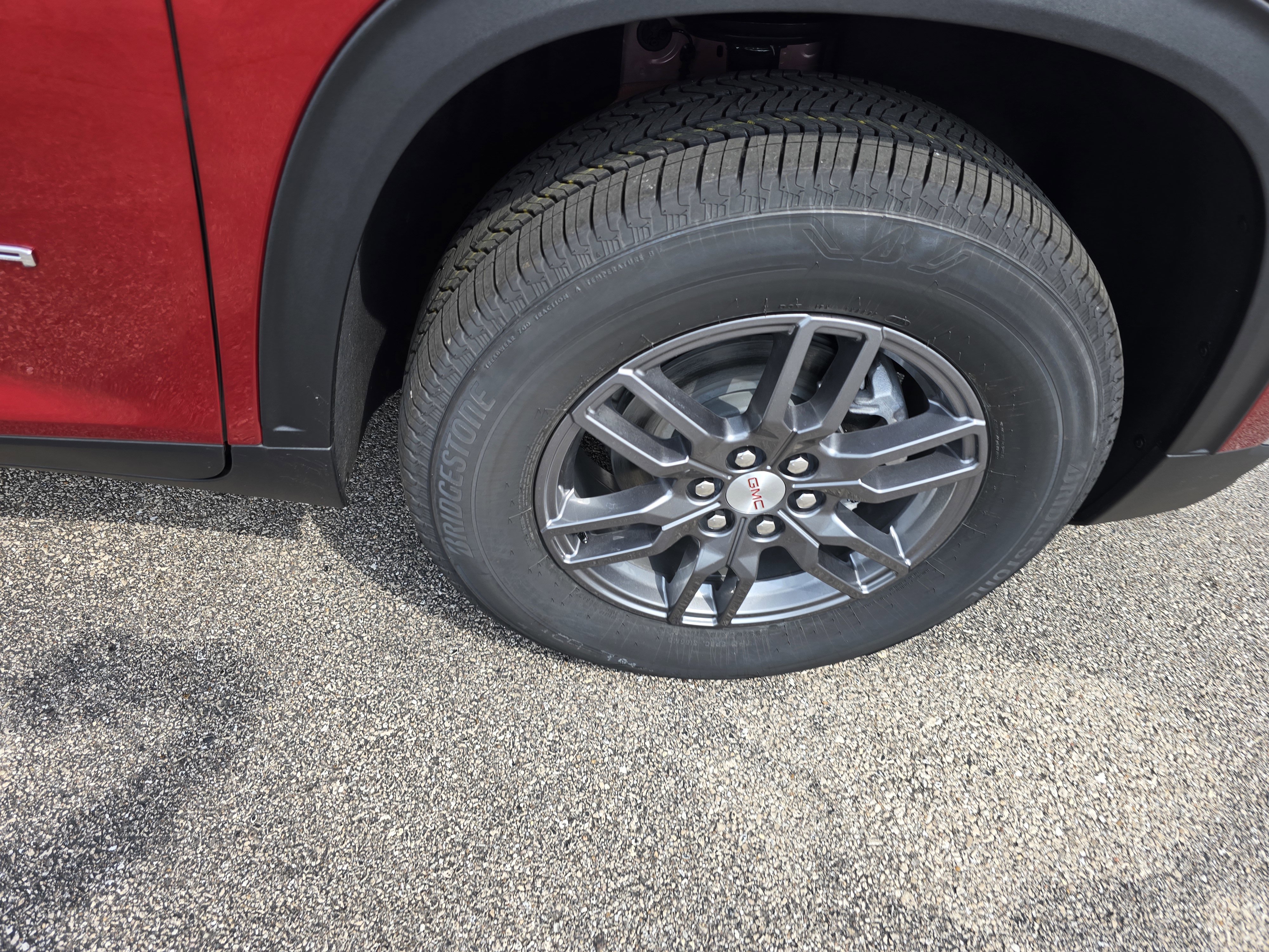 New 2025 GMC Acadia Elevation image 11