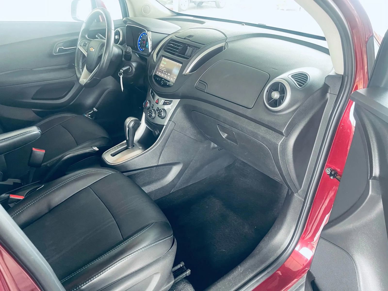 Used 2016 Chevrolet Trax LT w/ LT Convenience Package image 15