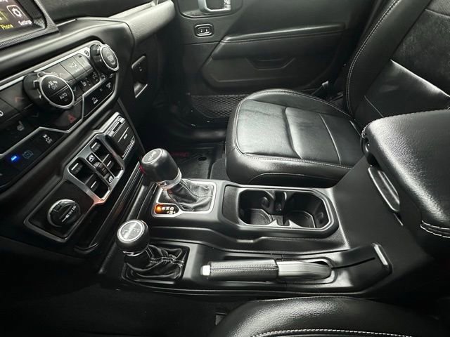 Used 2022 Jeep Wrangler Unlimited Sahara w/ Cold Weather Group image 29