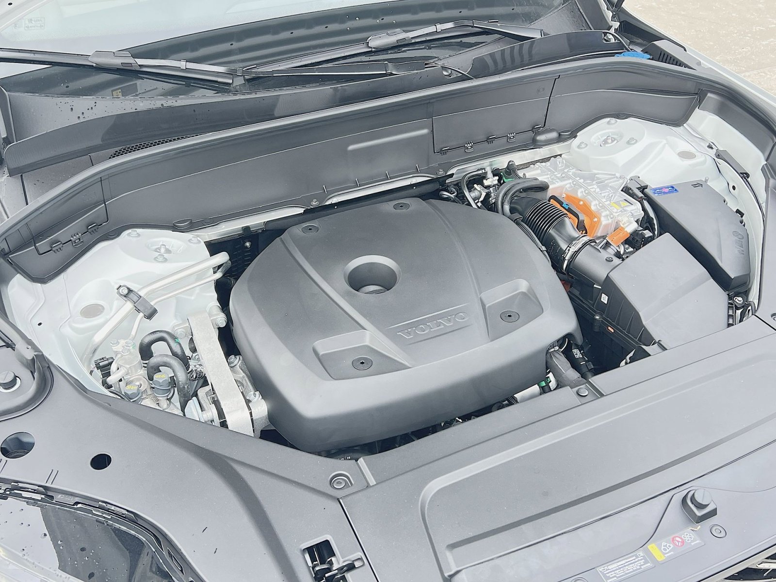 New 2026 Volvo XC90 T8 Ultra w/ Protection Package image 29