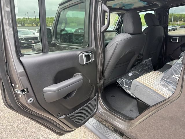 New 2026 Jeep Gladiator Mojave AWD/4WD image 10