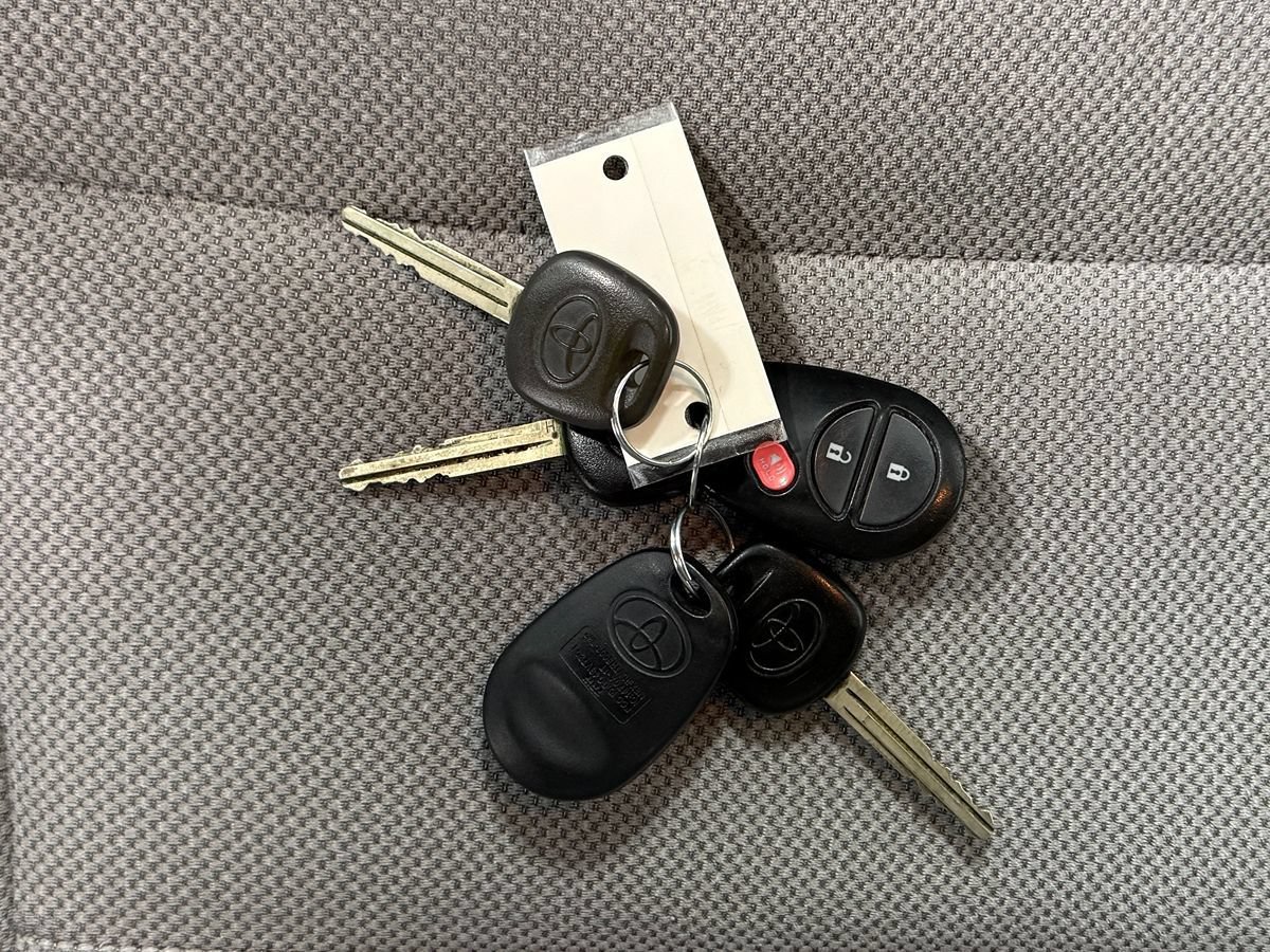 Used 2019 Toyota Sienna L FWD image 27