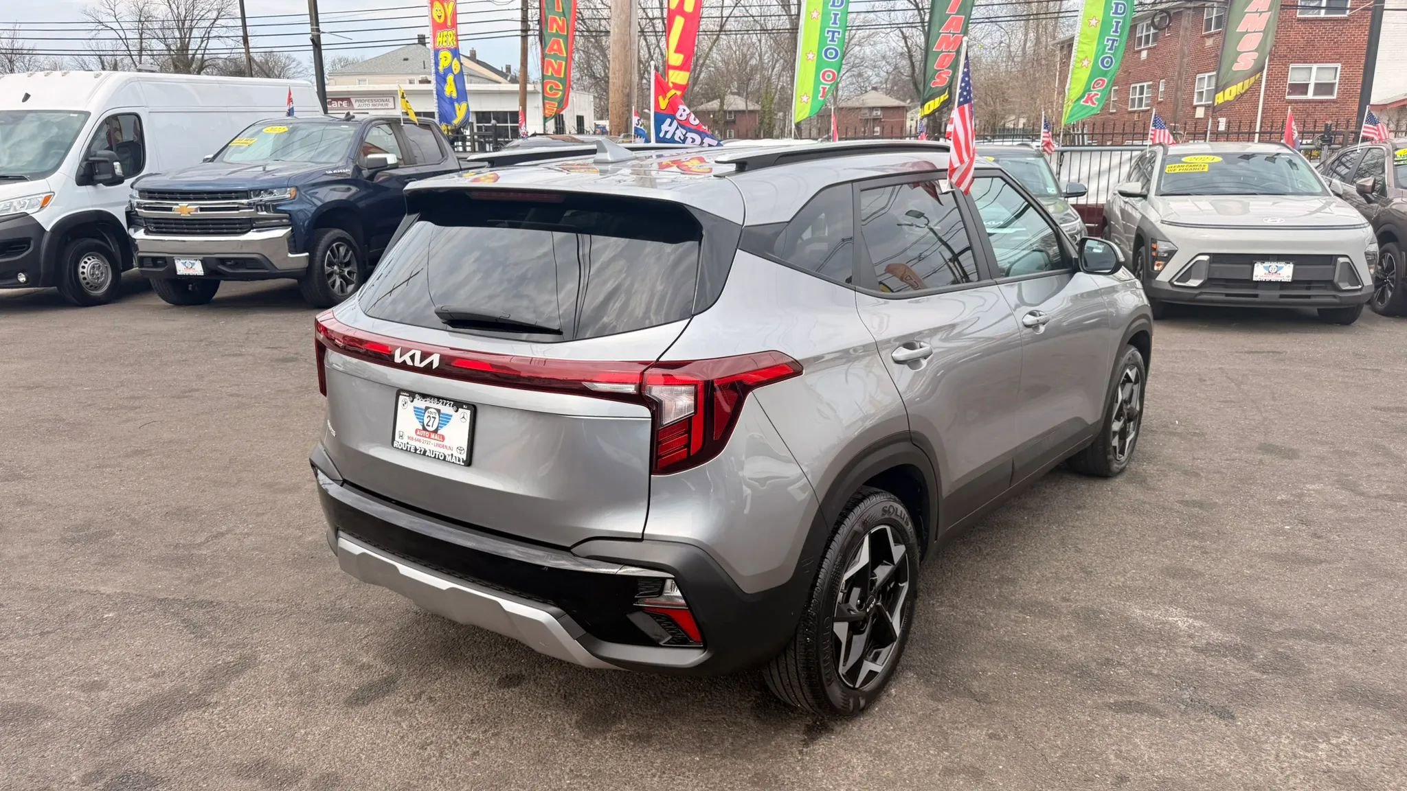 Used 2025 Kia Seltos S FWD image 7