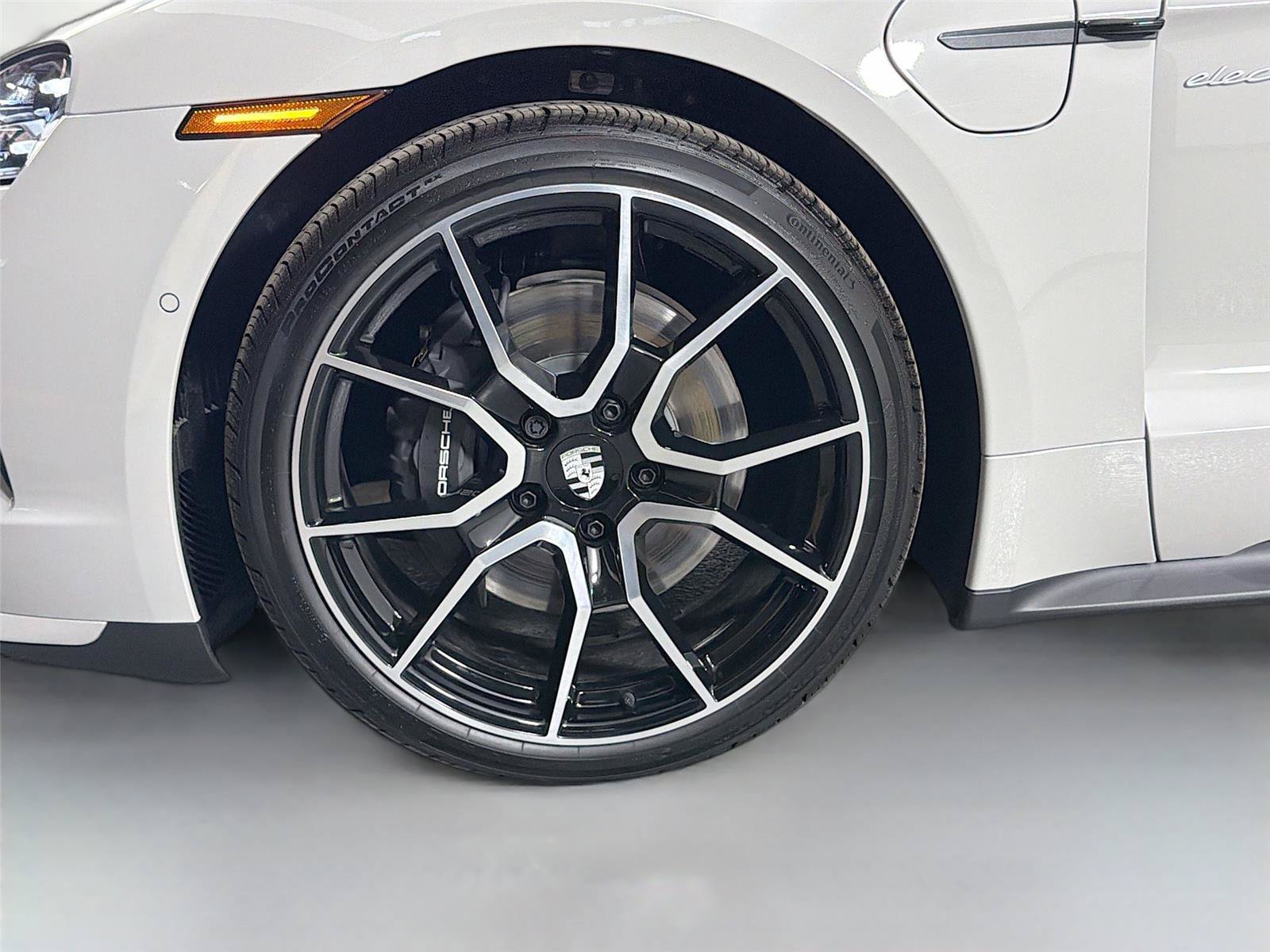 Certified 2026 Porsche Taycan RWD image 11