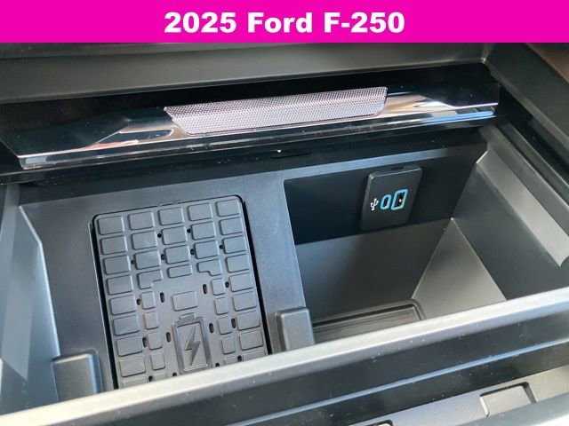 New 2025 Ford F250 King Ranch w/ Chrome Package image 32