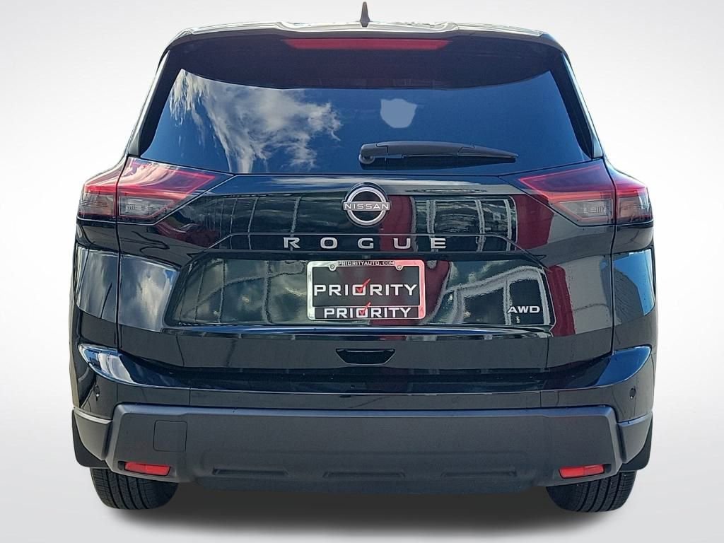Certified 2024 Nissan Rogue S image 4