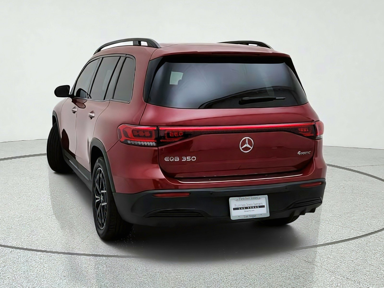 Used 2023 Mercedes-Benz EQB 350 4MATIC SUV image 11