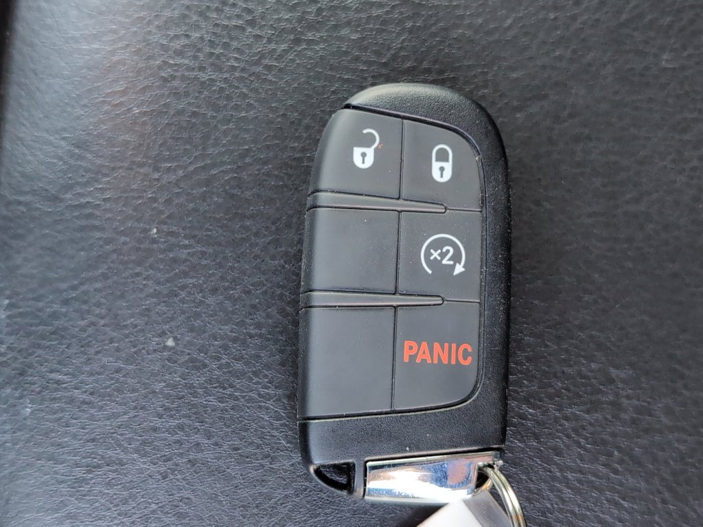 Used 2021 Jeep Renegade Trailhawk image 38