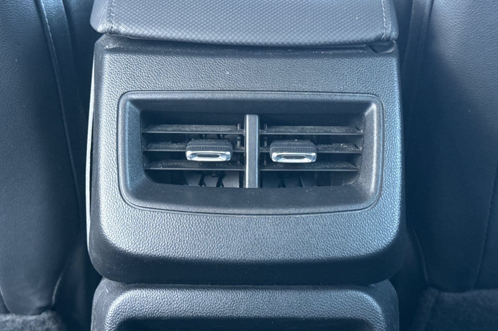Used 2024 Chevrolet Equinox EV RS FWD image 38