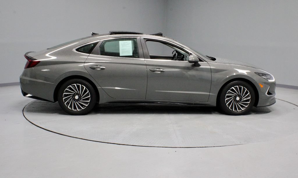 Used 2023 Hyundai Sonata Limited FWD image 6