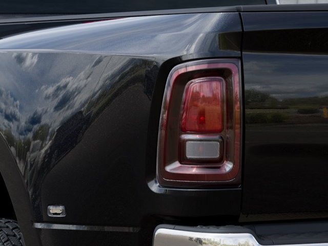 New 2027 RAM 3500 Tradesman AWD/4WD image 11