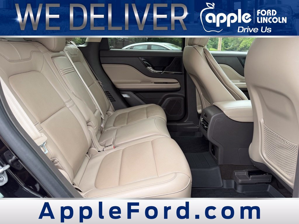 Used 2022 Lincoln Corsair AWD w/ Premium Package image 10