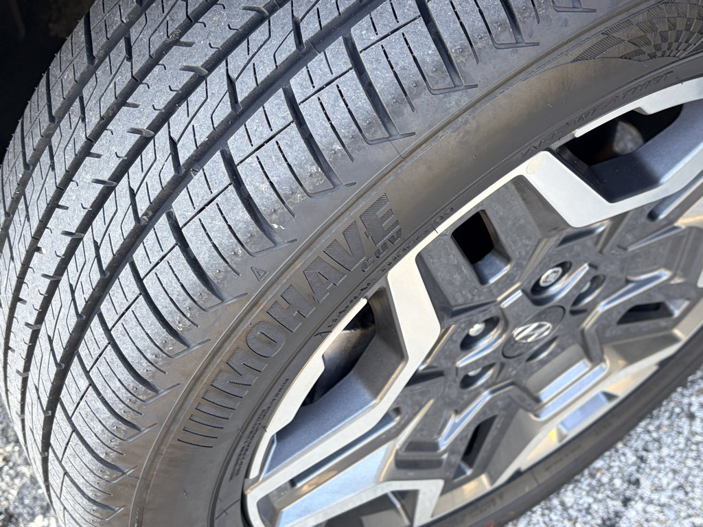 Used 2023 Hyundai Santa Fe Limited AWD/4WD image 33