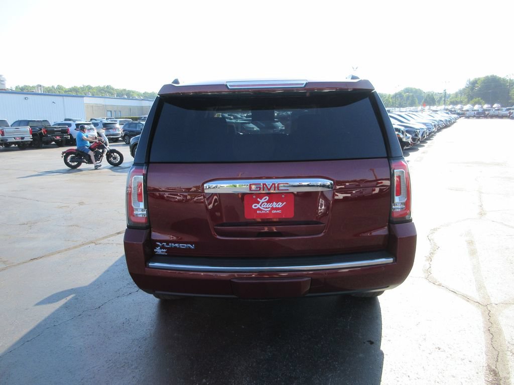 Certified 2020 GMC Yukon Denali w/ Open Road Package AWD/4WD image 7