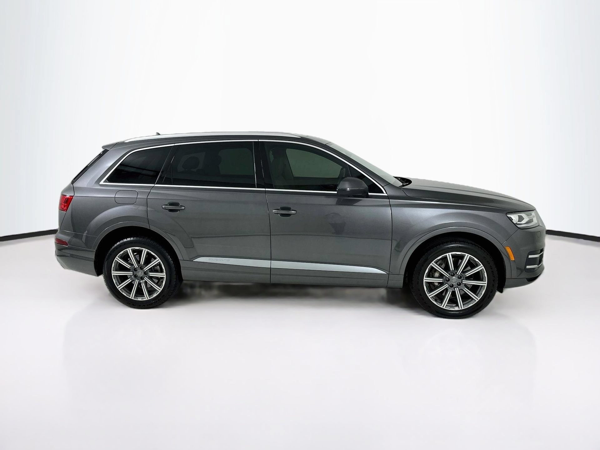 Used 2018 Audi Q7 2.0T Premium Plus AWD/4WD image 9