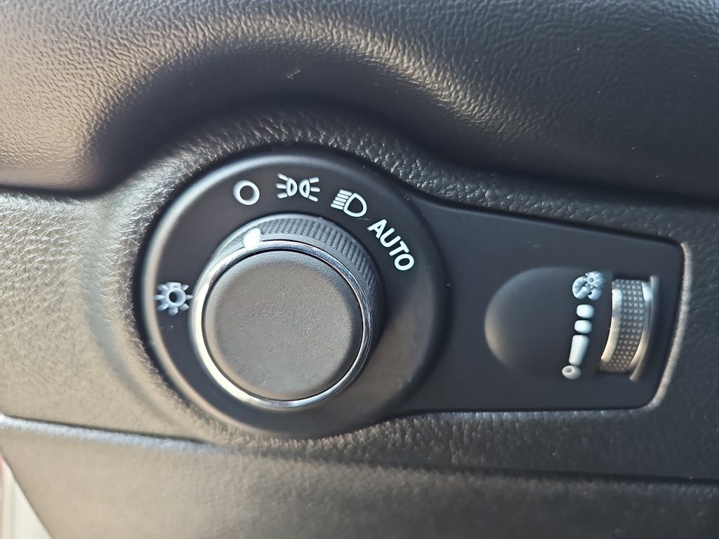 Used 2024 Dodge Durango GT AWD/4WD image 24