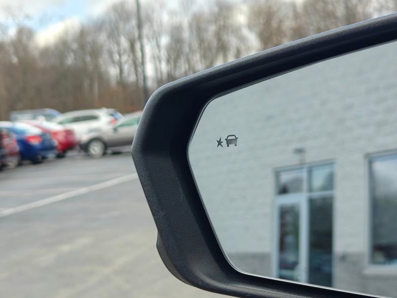 Used 2022 Chevrolet Equinox RS w/ RS Leather Package image 18