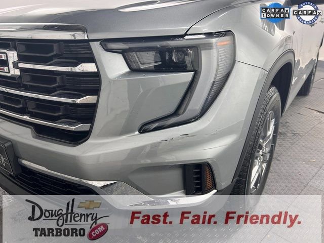 Used 2025 GMC Acadia Elevation FWD image 11
