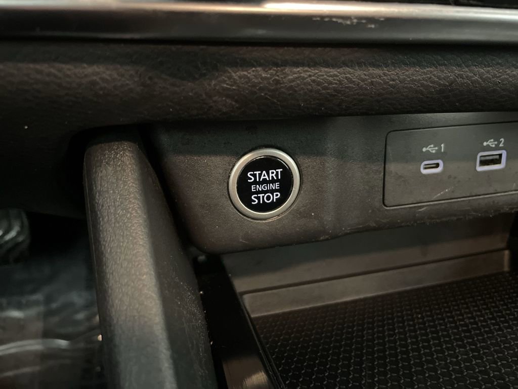 Used 2021 Nissan Rogue S image 10