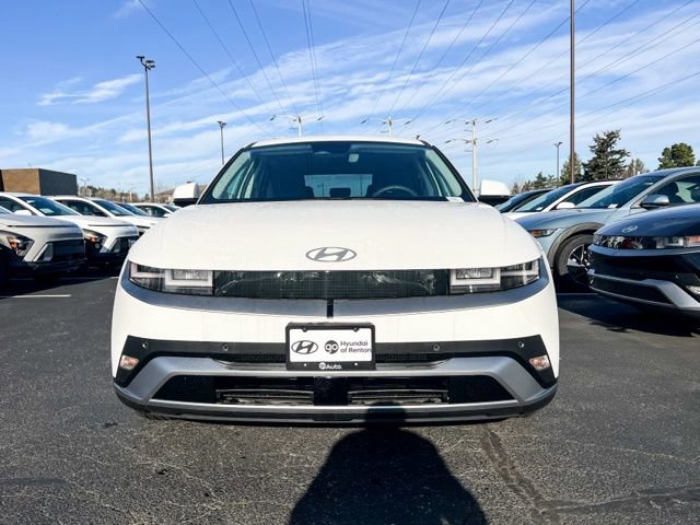 New 2025 Hyundai Ioniq 5 SE image 5