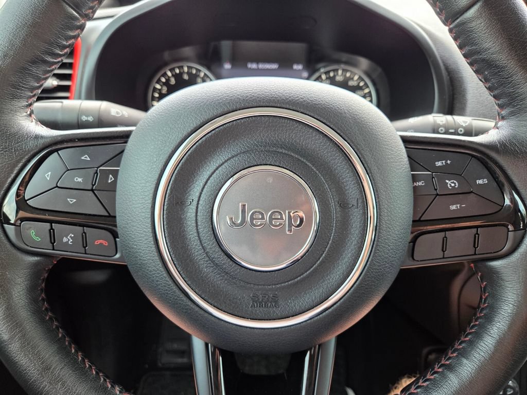 Used 2022 Jeep Renegade Trailhawk AWD/4WD image 34