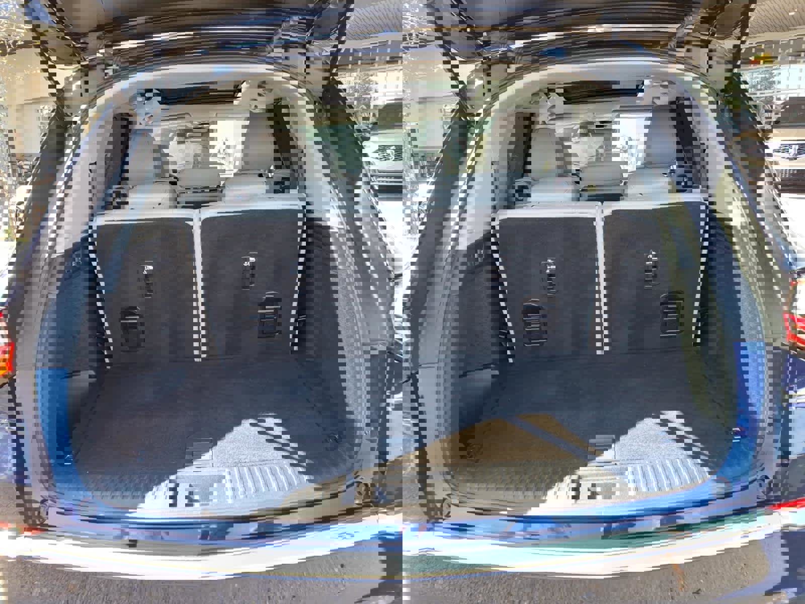 Certified 2024 Acura MDX SH-AWD w/ Technology Package image 18