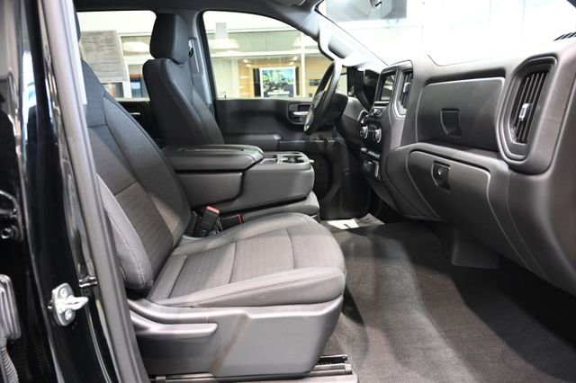 Used 2022 Chevrolet Silverado 1500 Custom Trail Boss AWD/4WD image 11