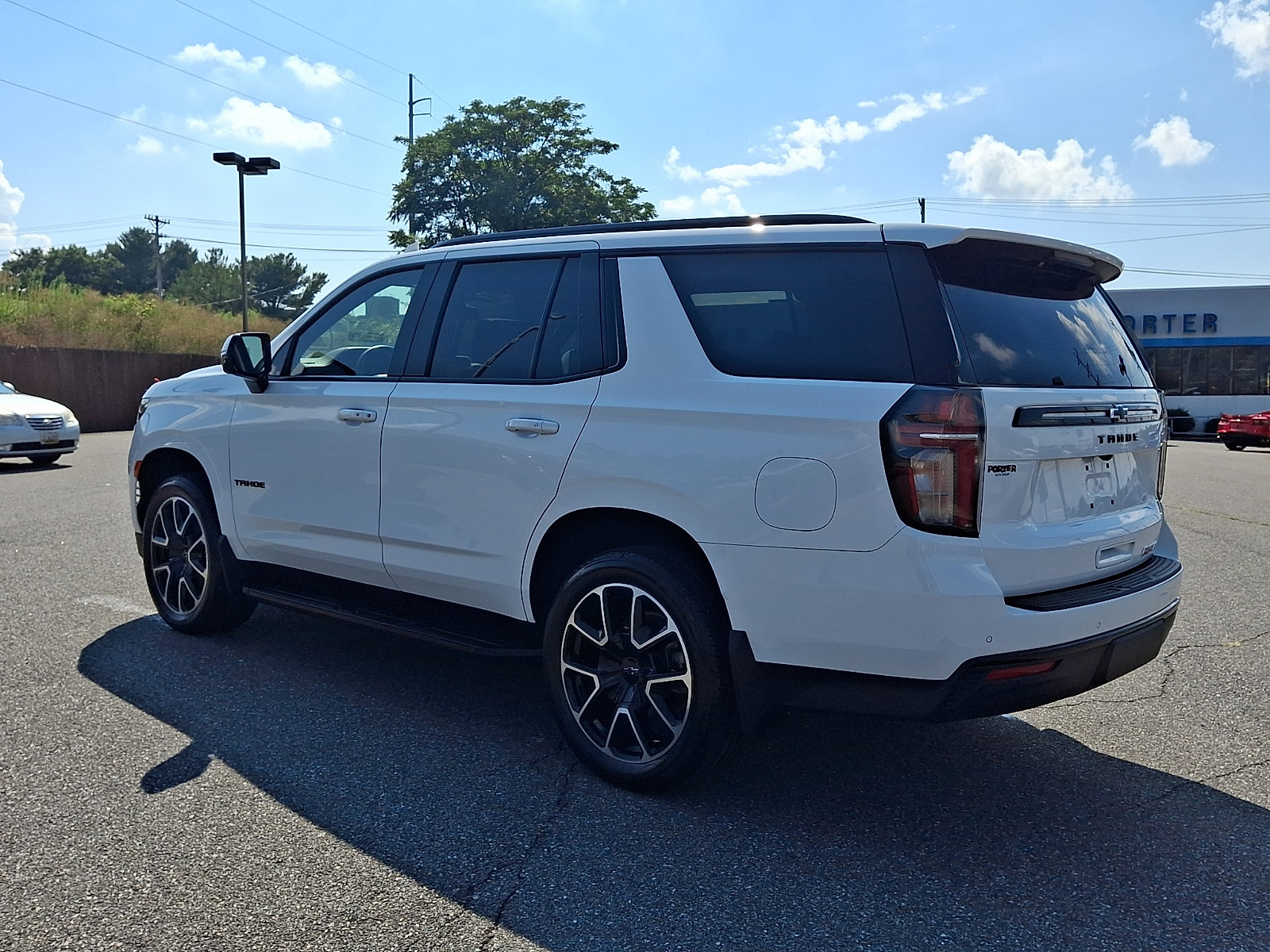Certified 2024 Chevrolet Tahoe RST w/ Luxury Package AWD/4WD image 4