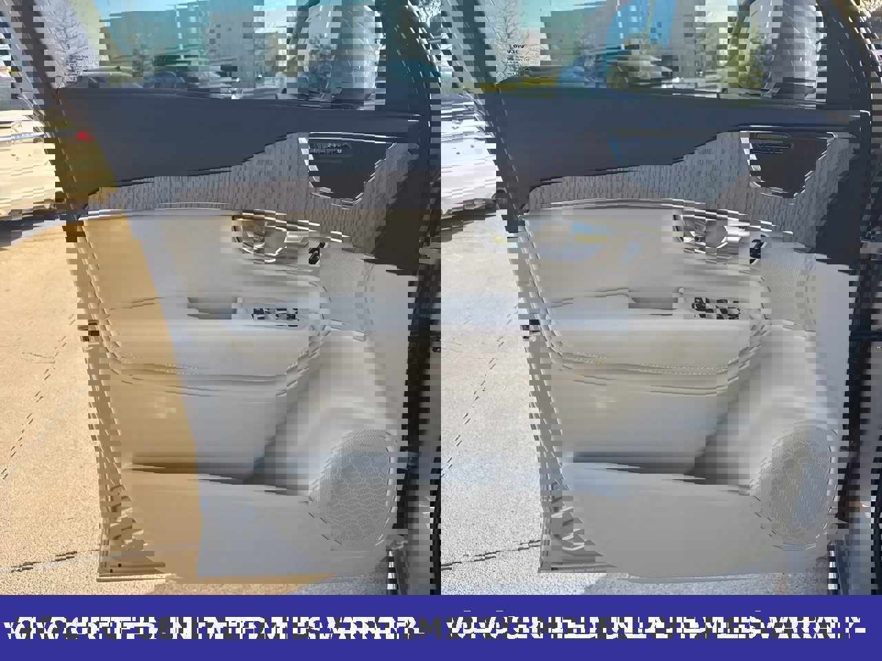 Certified 2023 Volvo XC90 B6 Plus w/ Protection Package Premier image 20