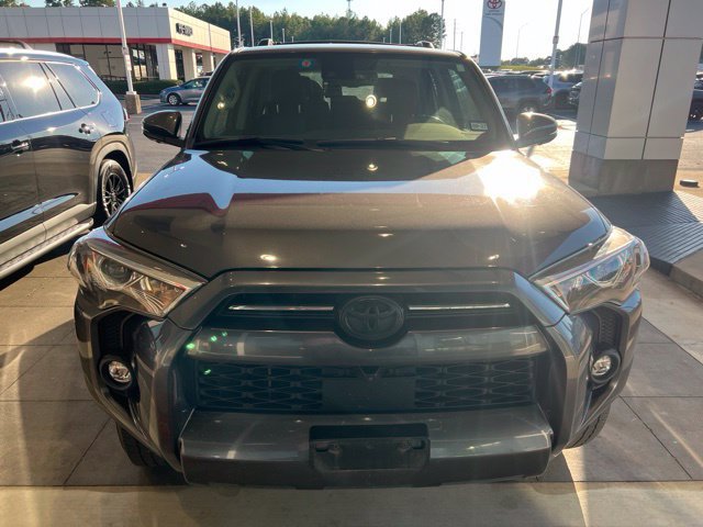 Used 2023 Toyota 4Runner SR5 Premium w/ Moonroof Package AWD/4WD image 2